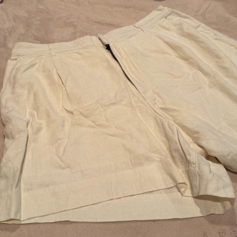 Abercrombie & Fitch Cream Linen Bermuda Shorts